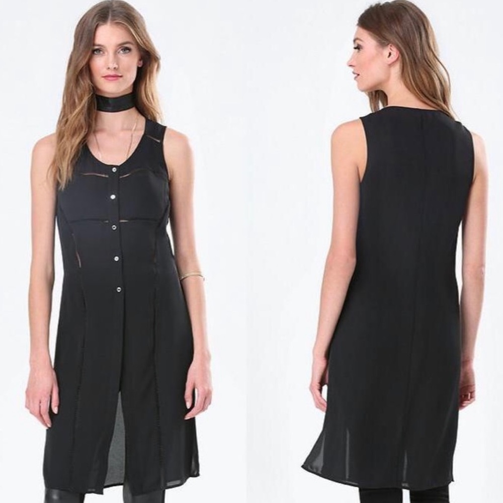Bebe Button front tunic